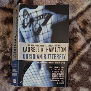 Obsidian Butterfly Book by Laurell K. Hamilton